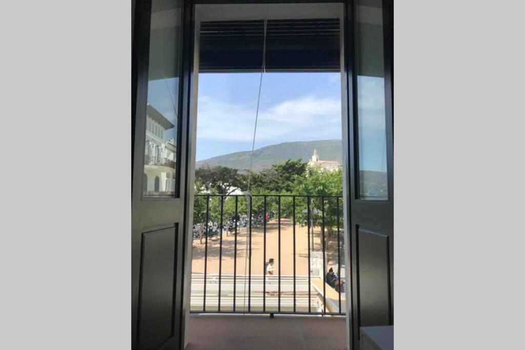 Roques - Casa En Primera Linea De Mar En كاذاكيس المظهر الخارجي الصورة