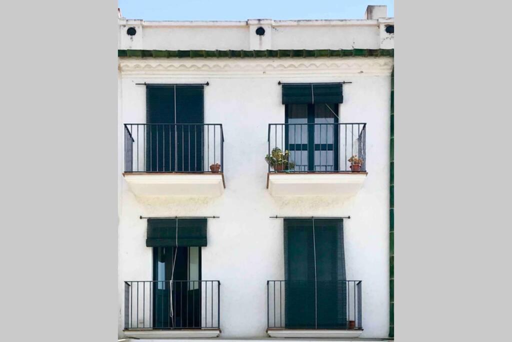 Roques - Casa En Primera Linea De Mar En كاذاكيس المظهر الخارجي الصورة